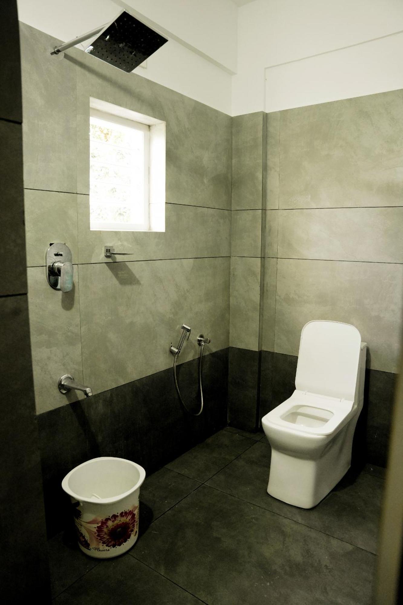Отель Jayalakshmi Residency Vaduvanchal Экстерьер фото